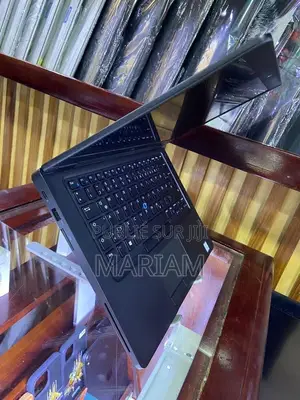 Nouveau Dell Latitude 5490 16GB Intel Core i5 SSD 512GB