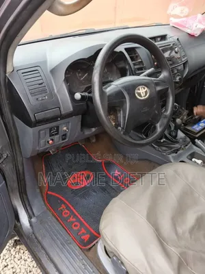 Toyota Hilux 2015 Gris