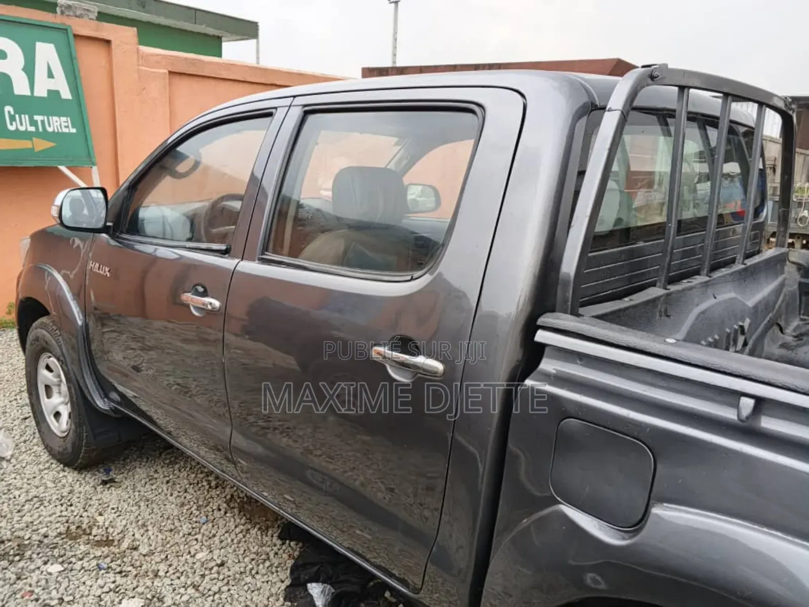 Toyota Hilux 2015 Gris