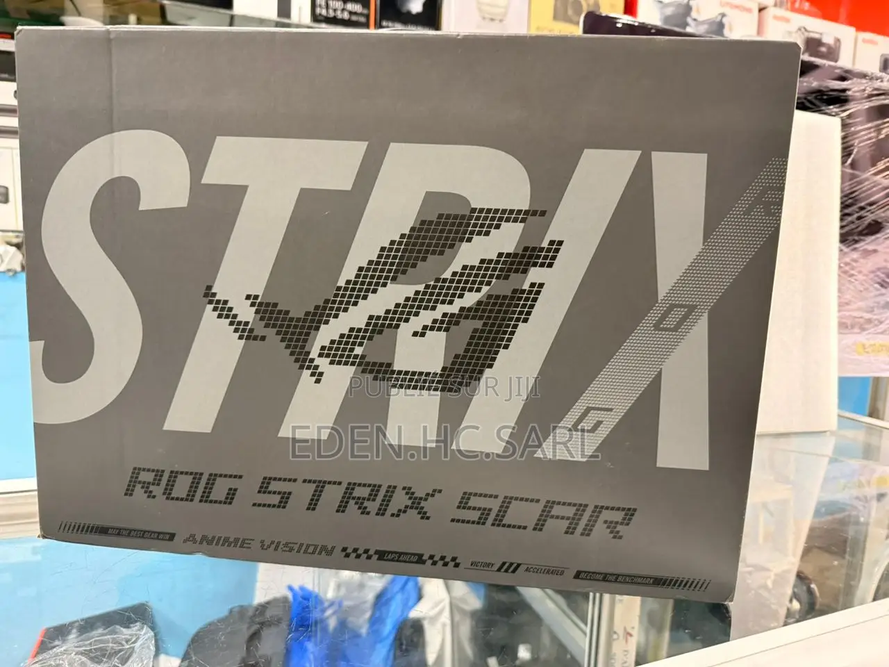 Asus Rog Strix Scar 18 G835lcore Ultra 9 275hx RTX 5080 16go