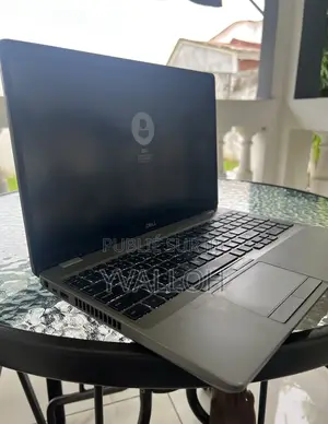 Ordinateur portable Dell Precision 15 3551 16GB Intel Core i7 SSD 512GB