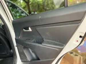 Hyundai Accent SE 2013 Gris