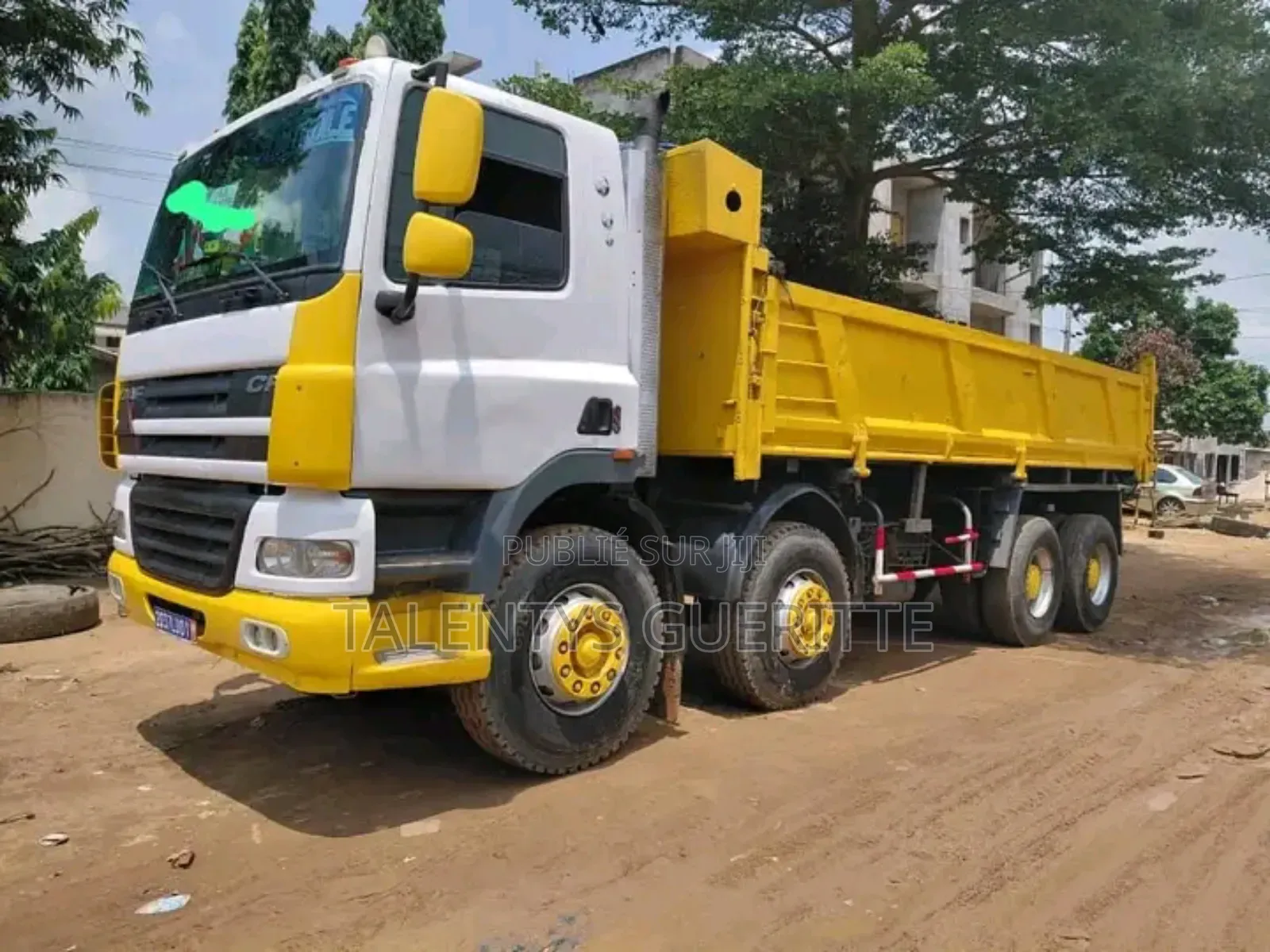 Benne Daf 12 Roues Seconde Main