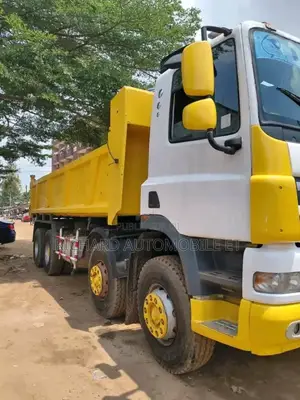 Benne Daf 12 Roues Seconde Main