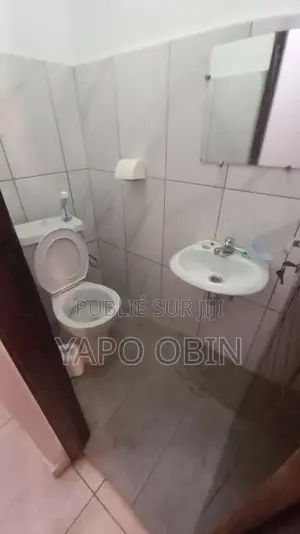 4chbre Duplex dans Cocody à Louer