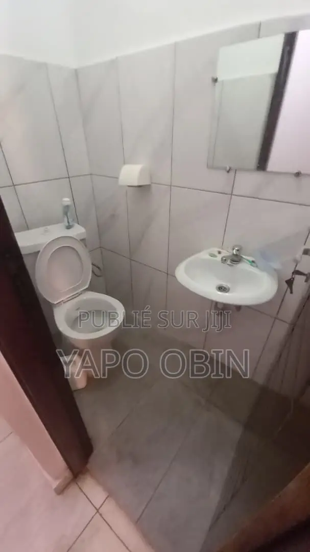 4chbre Duplex dans Cocody à Louer