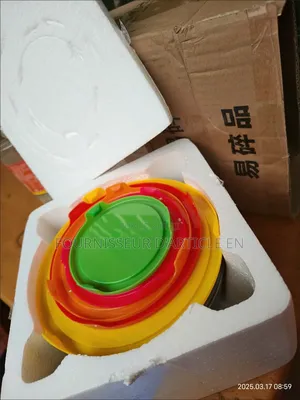 Ensemble De Cinq Bols en Verre, Vendu Uniquement en Gros