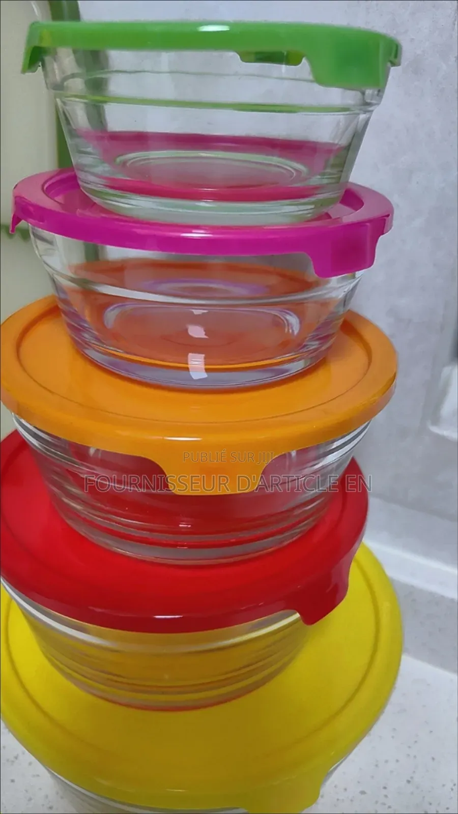 Ensemble De Cinq Bols en Verre, Vendu Uniquement en Gros