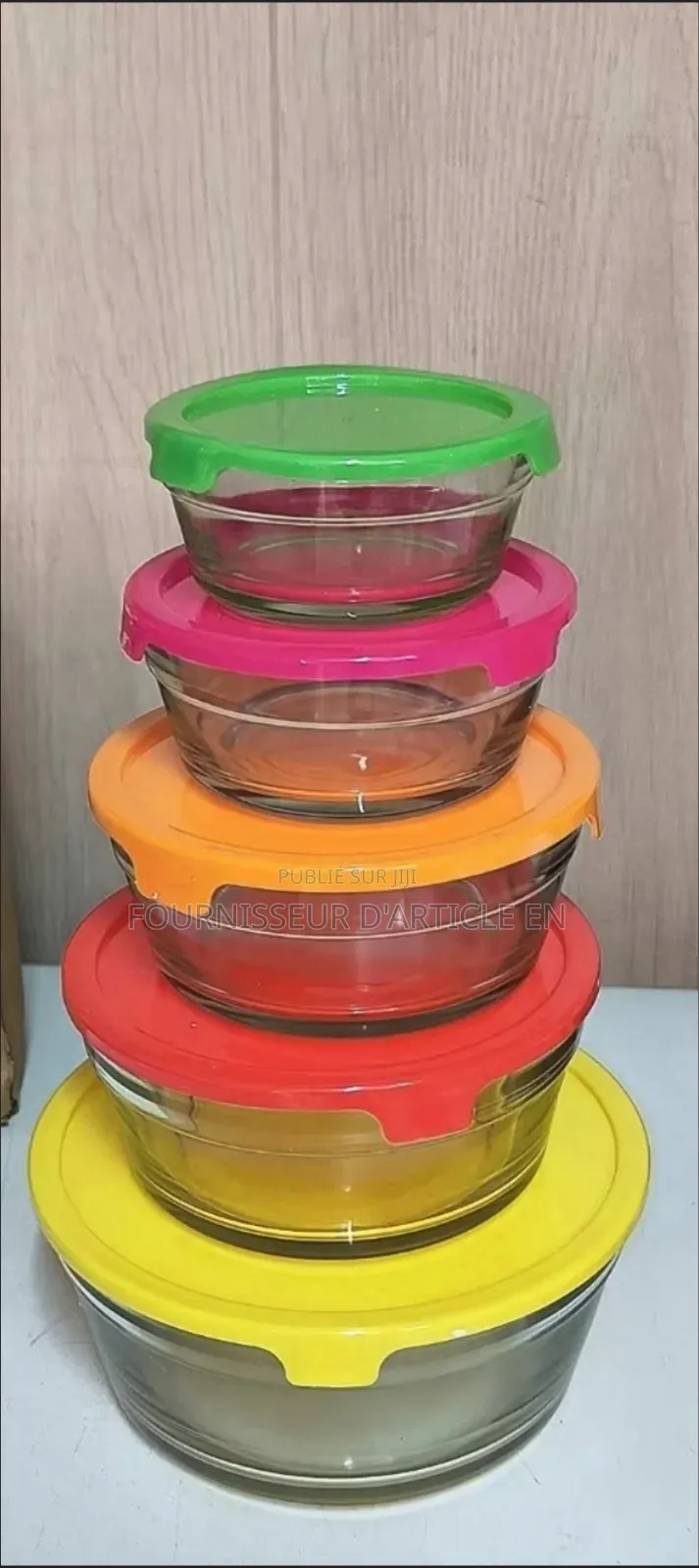 Ensemble De Cinq Bols en Verre, Vendu Uniquement en Gros