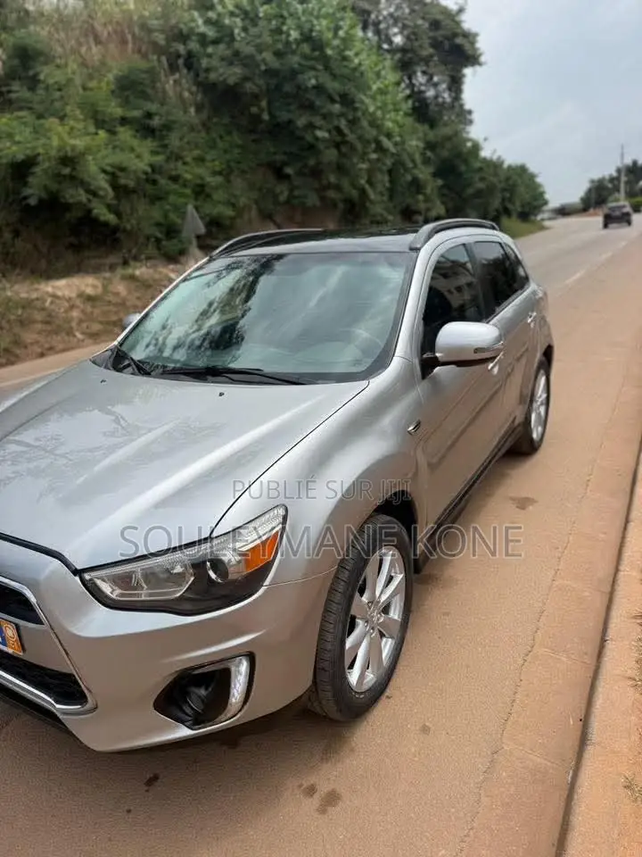 Mitsubishi RVR 2017 Gris