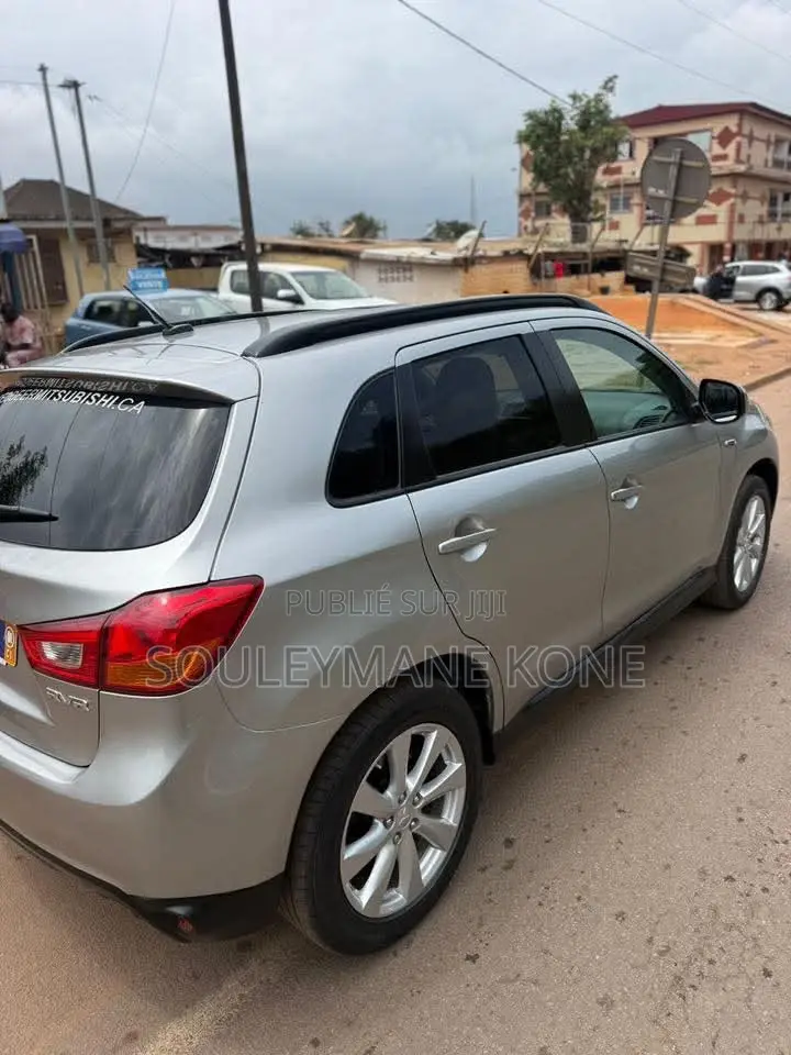 Mitsubishi RVR 2017 Gris