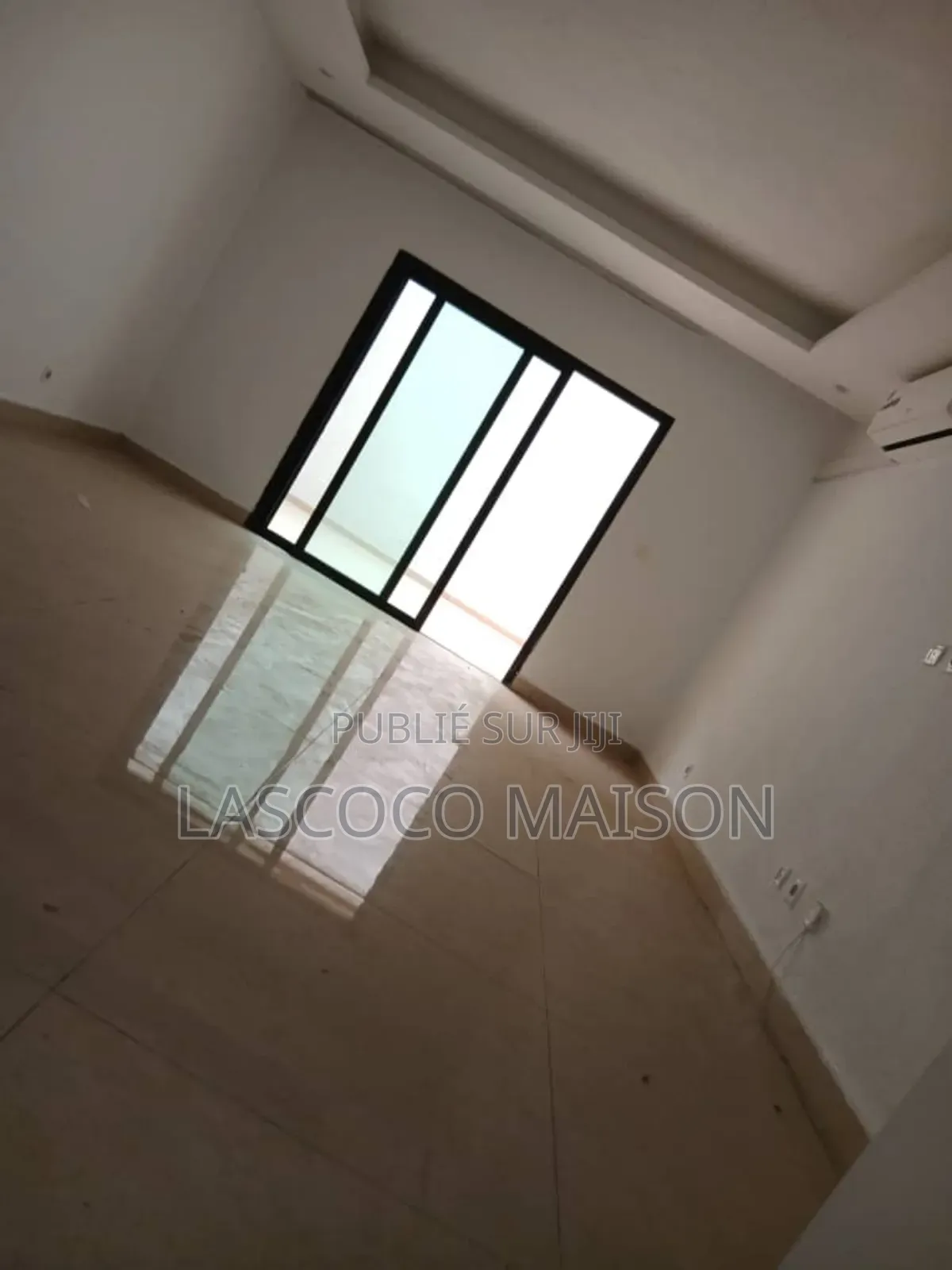 3chbre Appartement dans Lascoco Maison, Cocody à Vendre