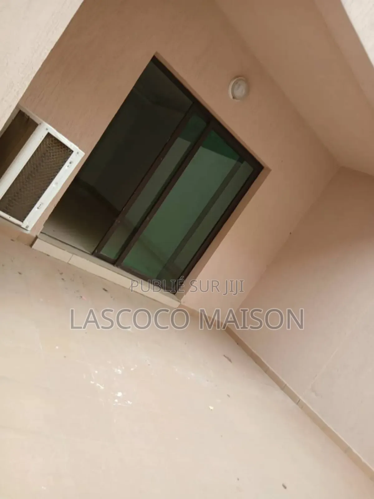 3chbre Appartement dans Lascoco Maison, Cocody à Vendre