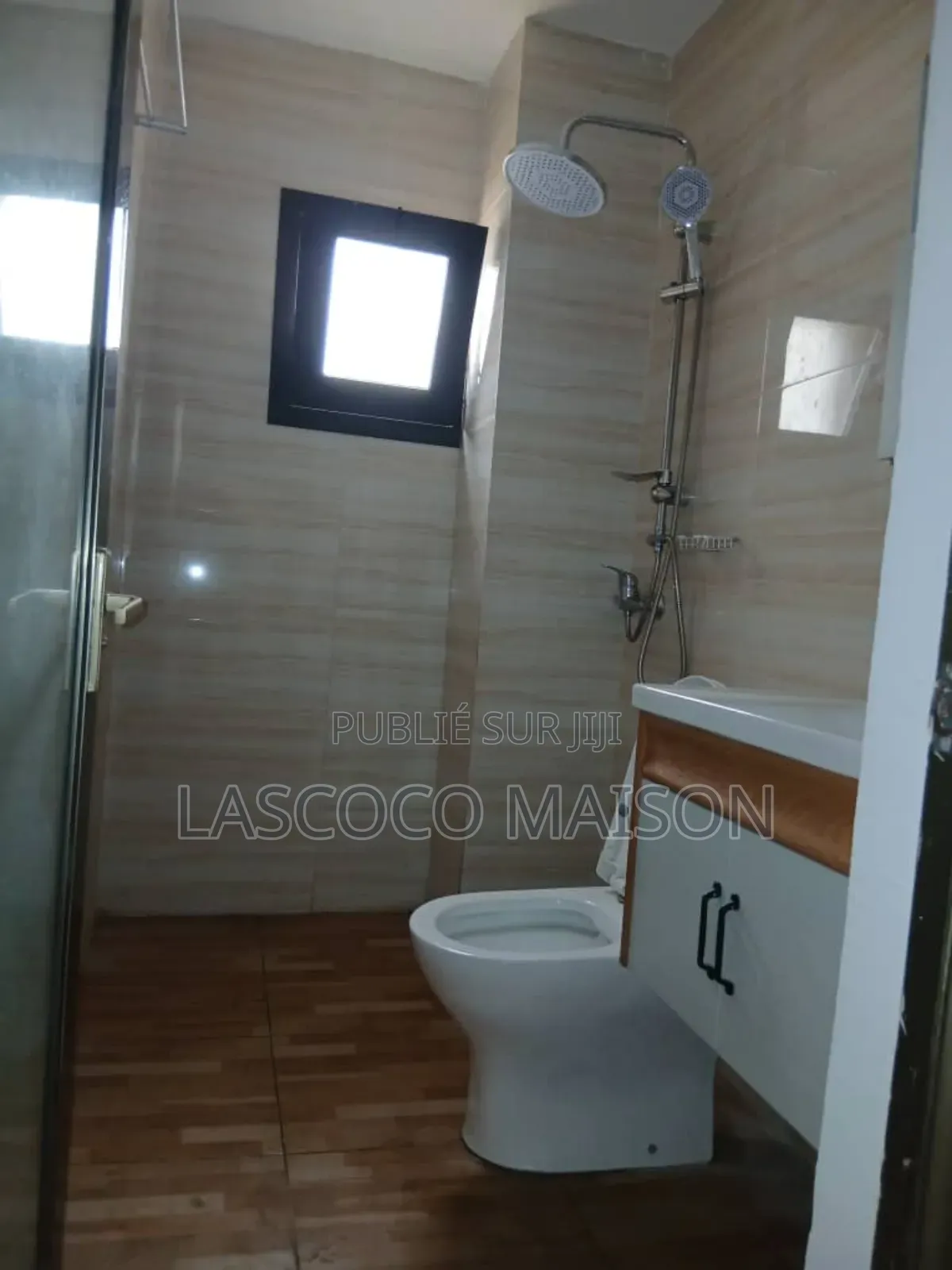 3chbre Appartement dans Lascoco Maison, Cocody à Vendre