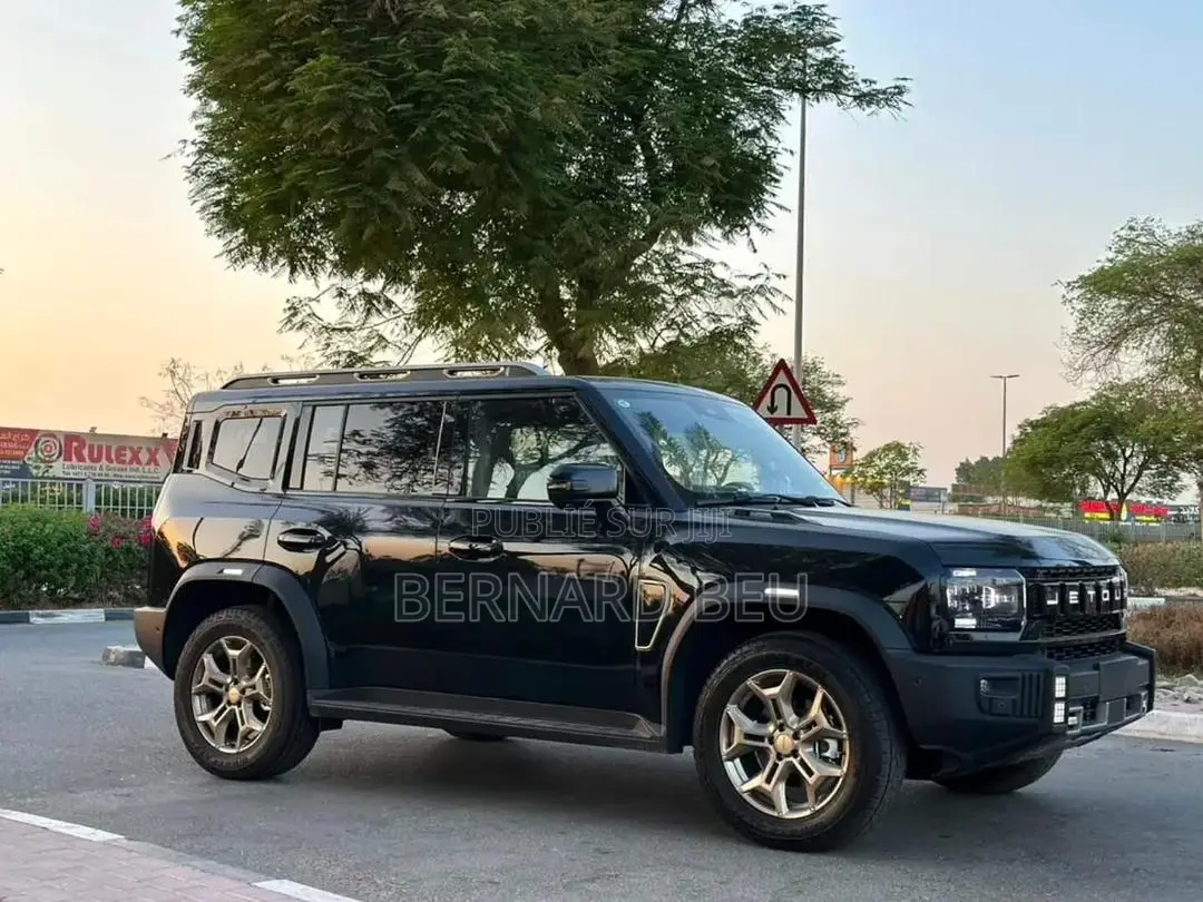 Jetour T2 1.5 Hybrid AWD 2024 Noir