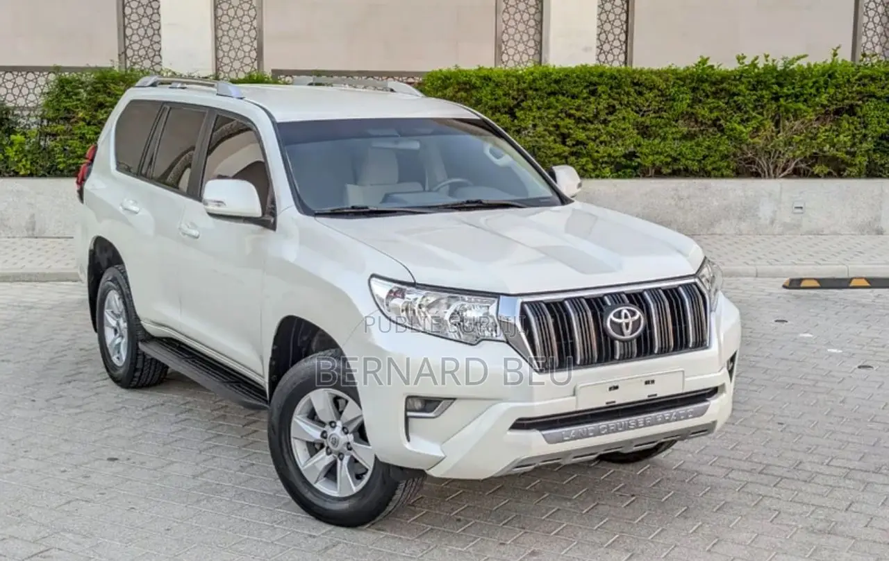 Toyota Land Cruiser Prado 2.8 2022 Blanc