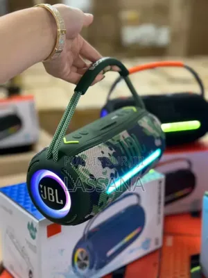 JBL Boombox 360