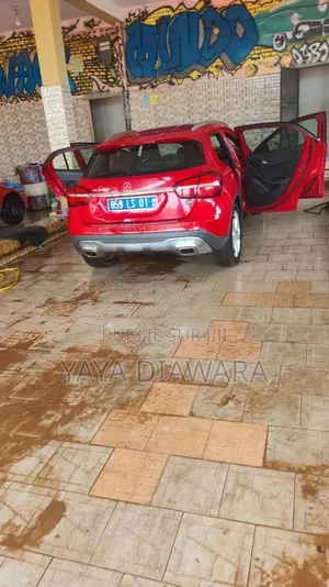 Mercedes-Benz GLK-Class 2020 Rouge