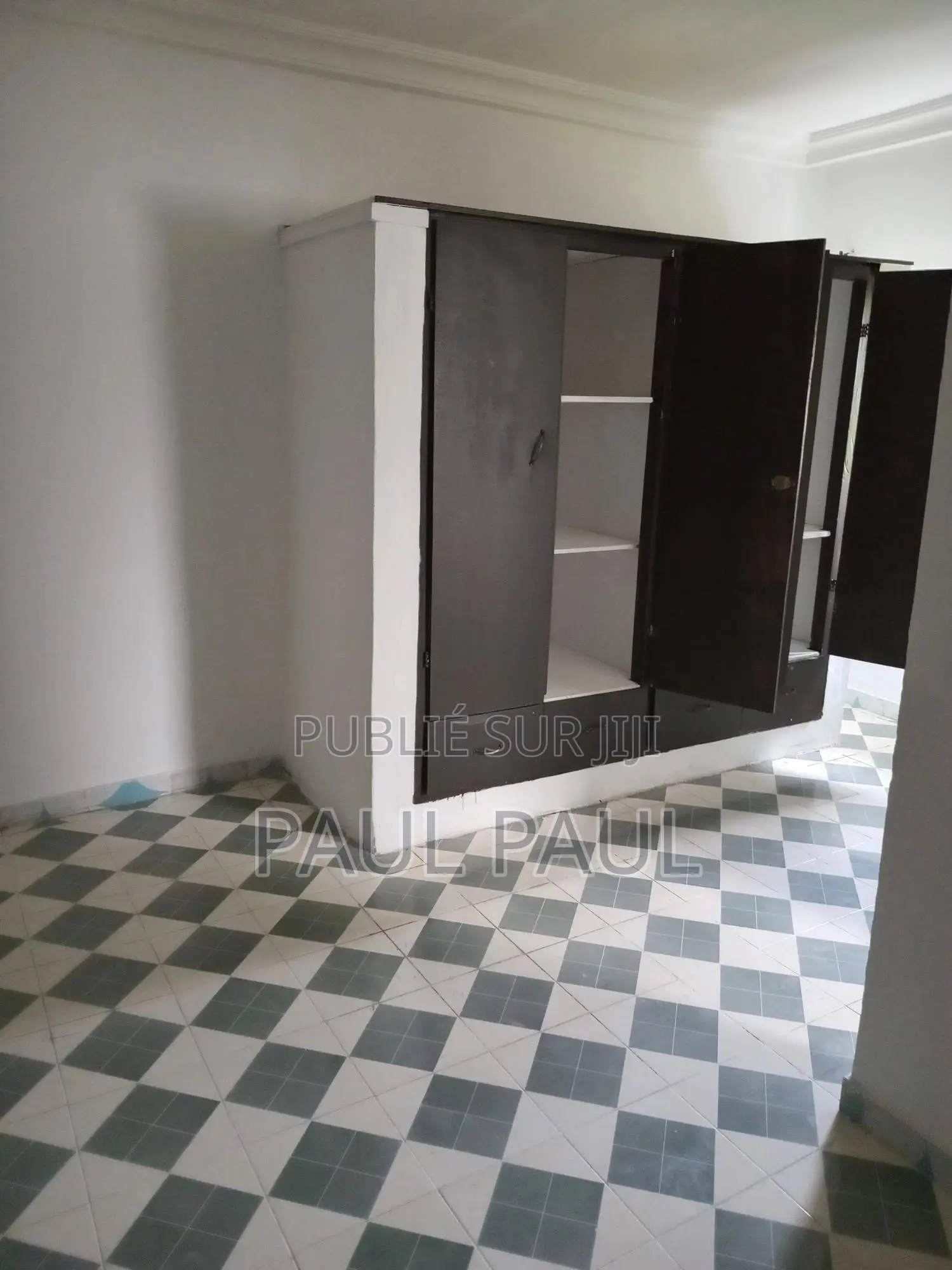 8chbre Duplex dans Grande Villa Duplex, Cocody à Louer