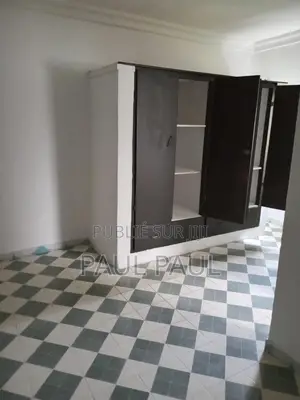 8chbre Duplex dans Grande Villa Duplex, Cocody à Louer