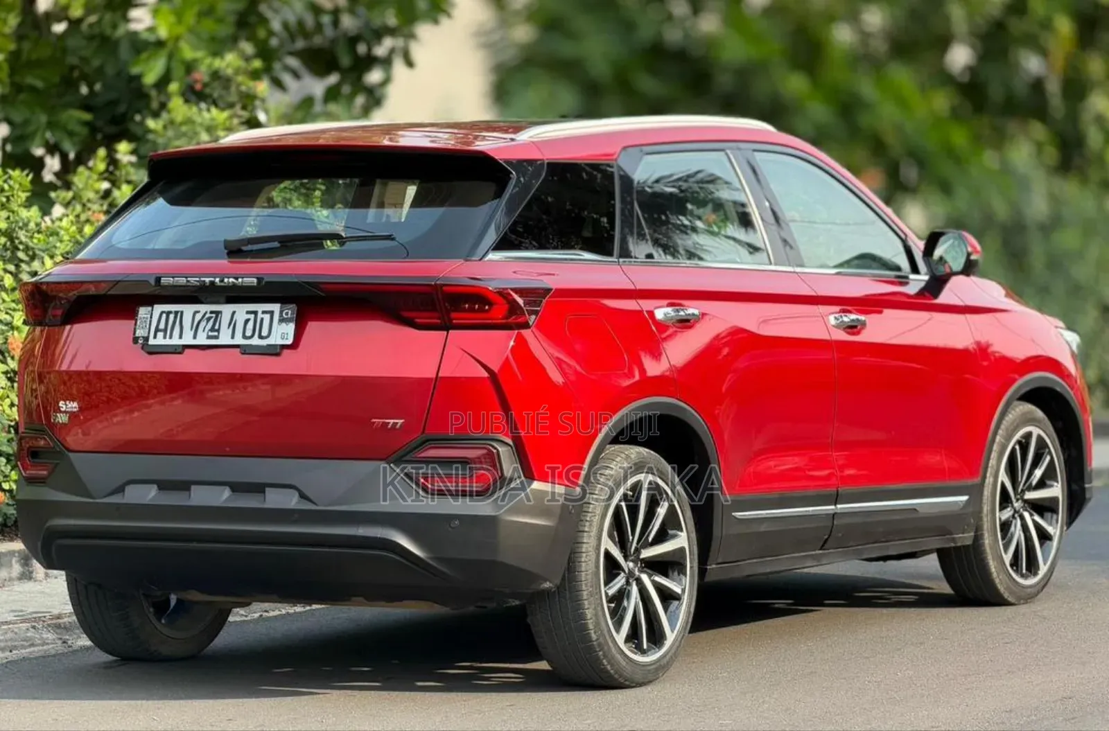 Bestune T77 1.2 FWD 2022 Rouge