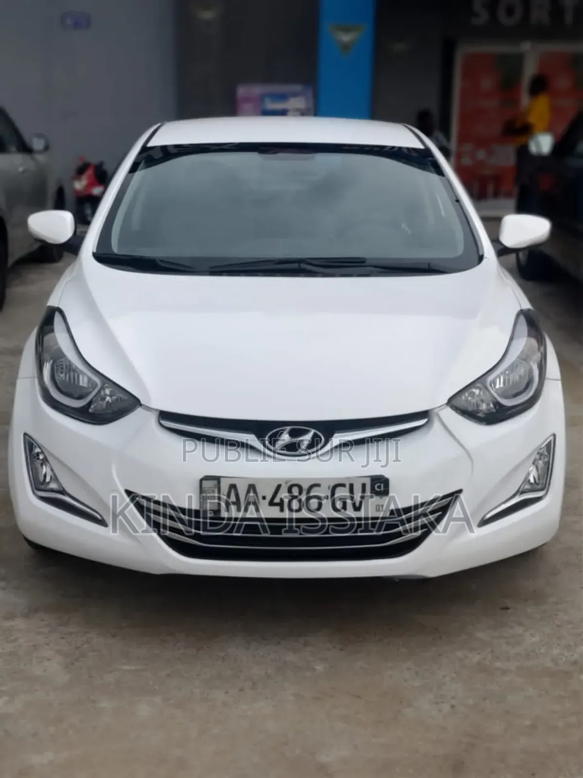 Hyundai Avante 2014 Blanc cassé