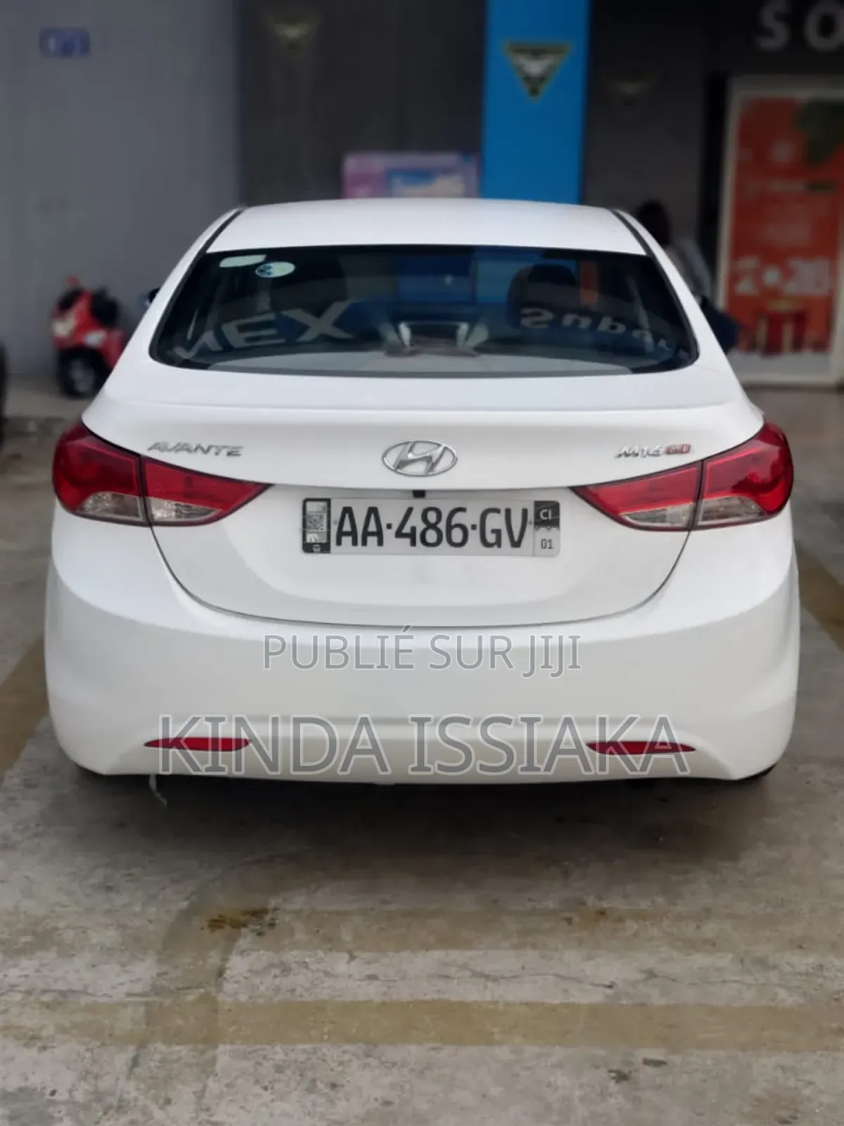 Hyundai Avante 2014 Blanc cassé