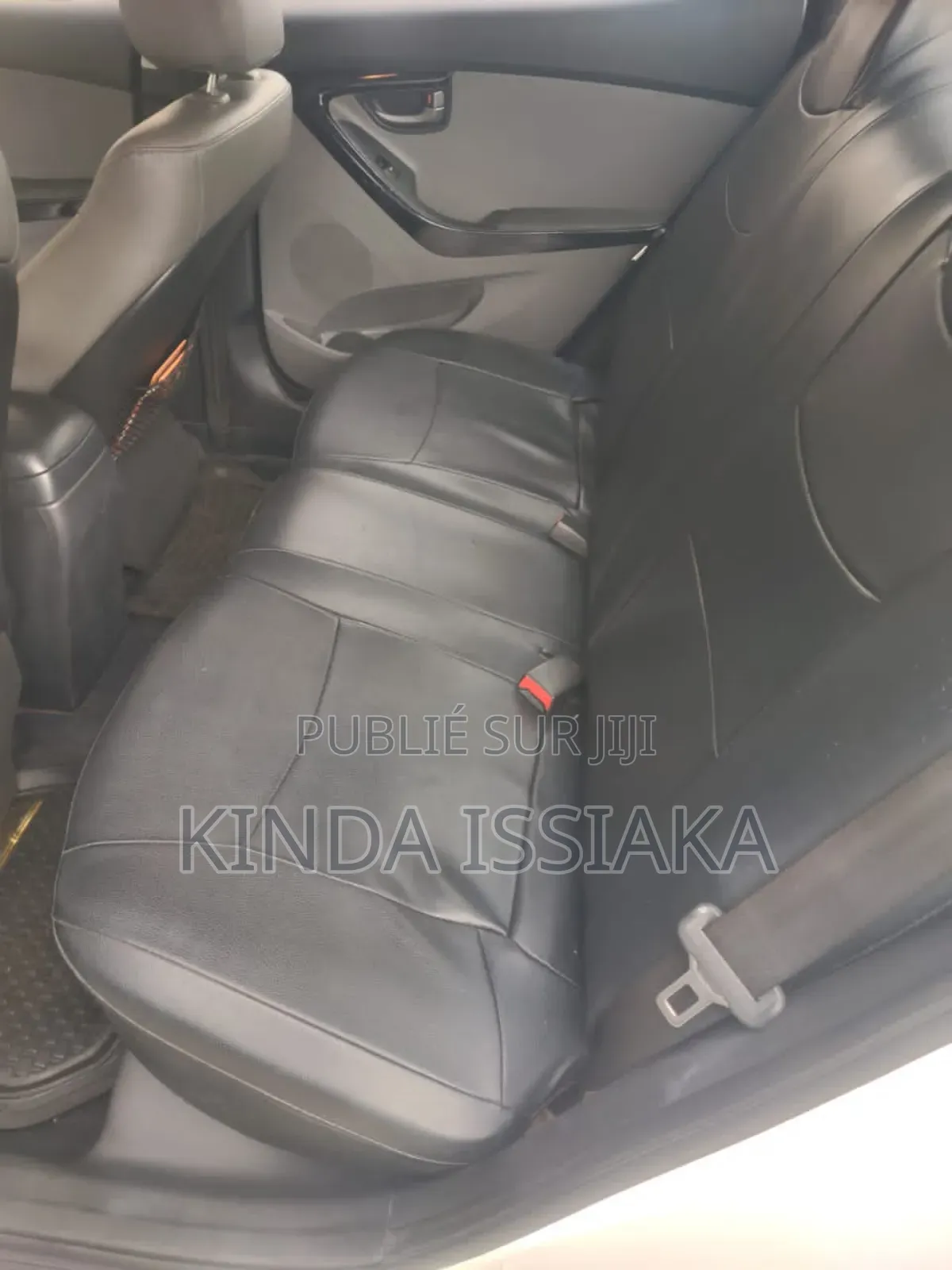 Hyundai Avante 2014 Blanc cassé