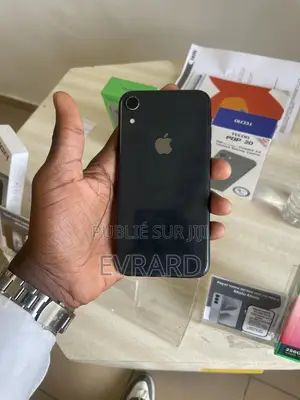 Nouveau Apple iPhone XR 64 GB Noir