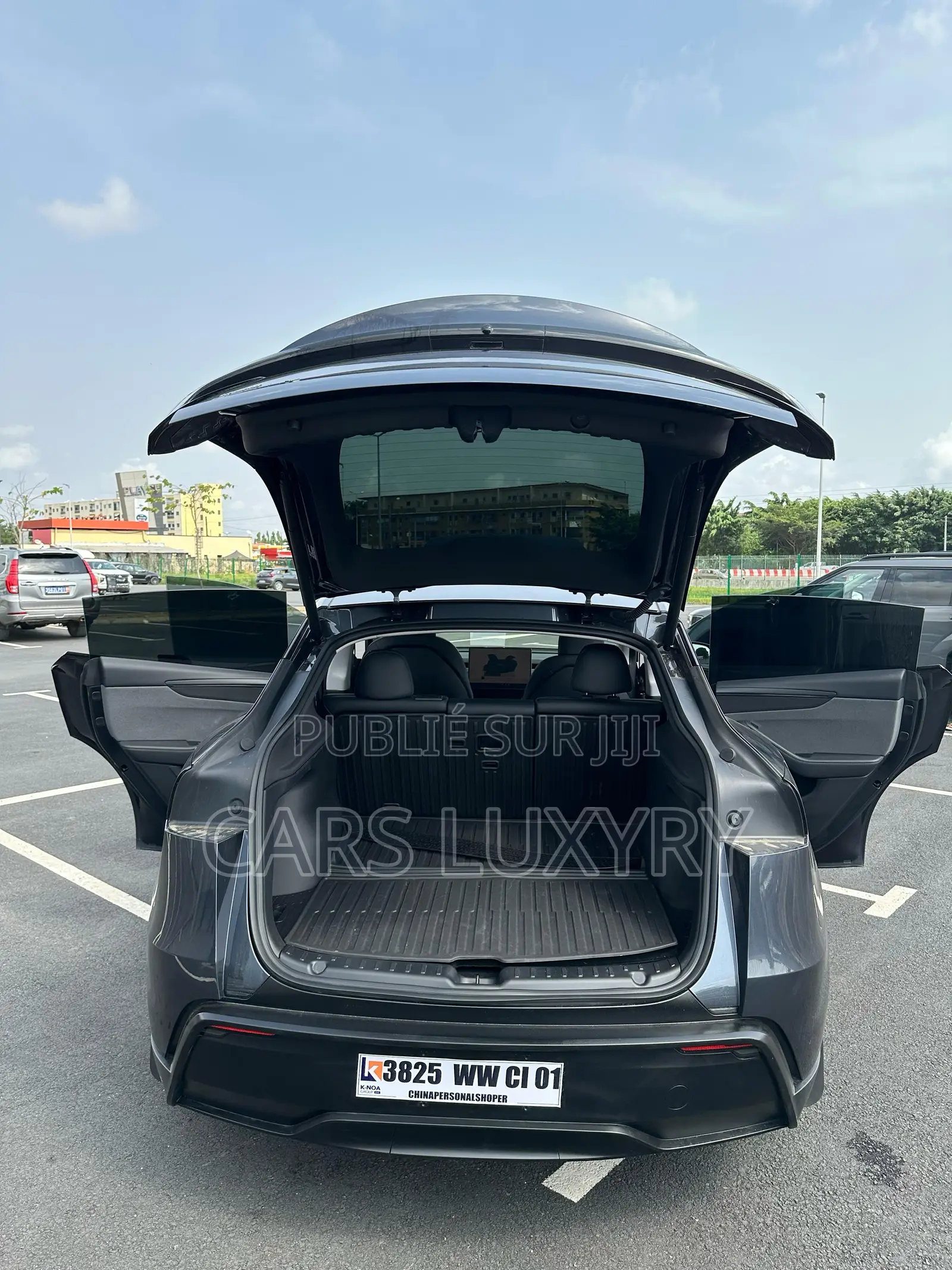 Tesla Model Y Performance AWD 2025 Noir