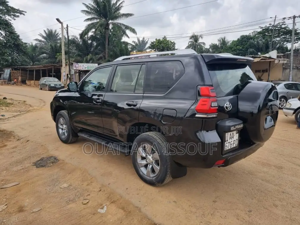 Toyota Land Cruiser Prado 4.0 Petrol GX-L 2018 Noir