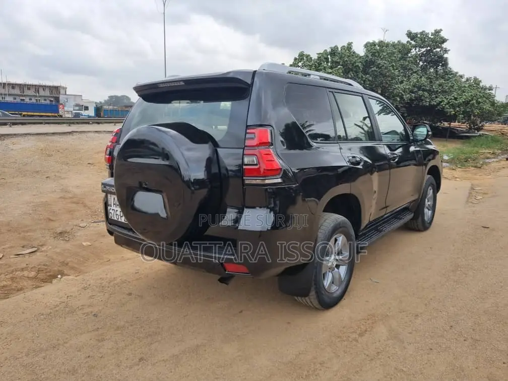 Toyota Land Cruiser Prado 4.0 Petrol GX-L 2018 Noir