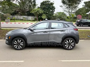 Hyundai Kona 2022 Gris