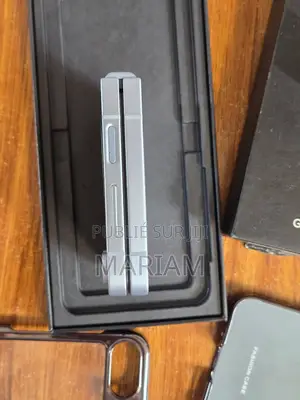 Nouveau Samsung Galaxy Z Flip6 256 GB Autre