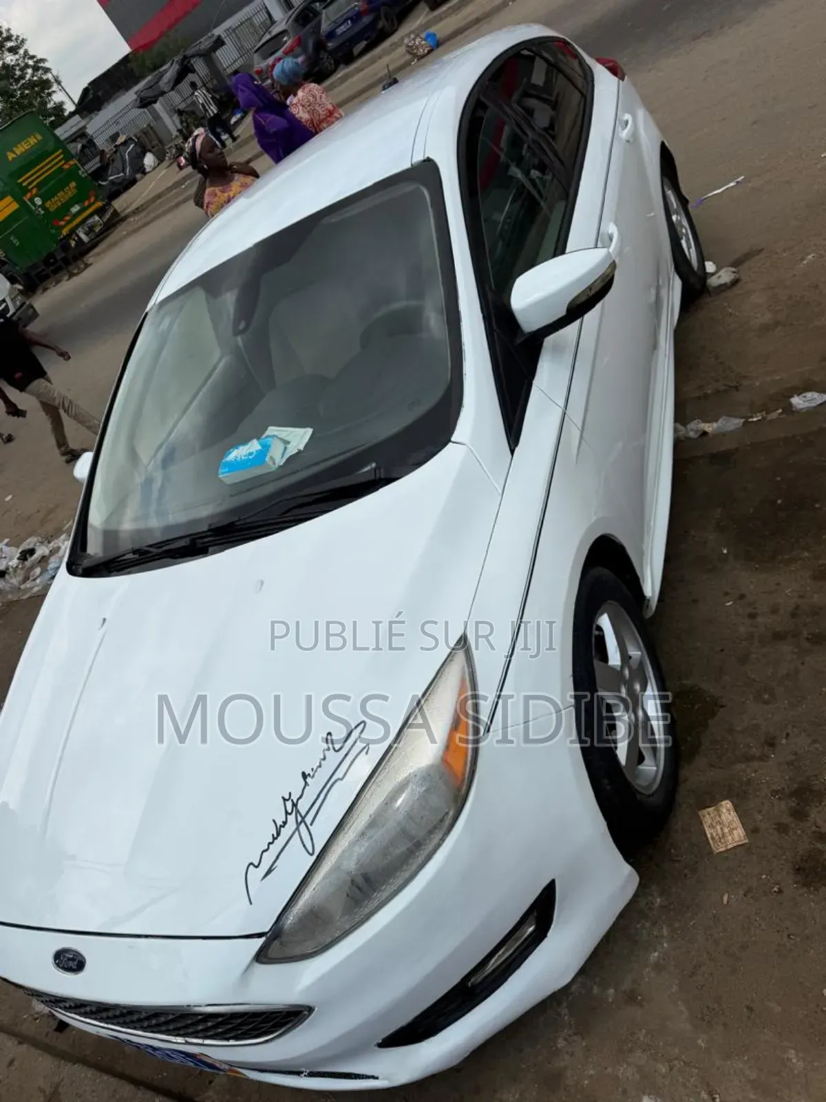 Ford Focus S 4dr Sedan (2.0L 4cyl 5M) 2014 Blanc