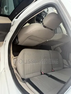 Ford Focus S 4dr Sedan (2.0L 4cyl 5M) 2014 Blanc