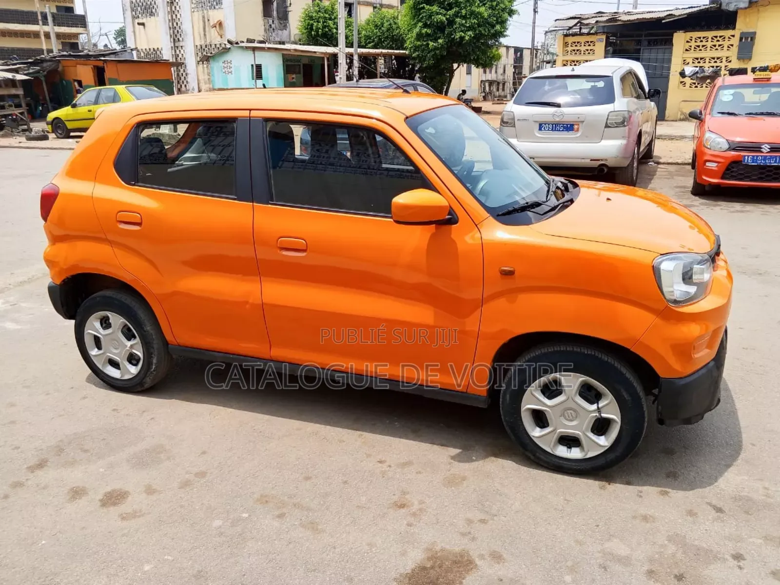 Suzuki S-Presso 2024 Orange