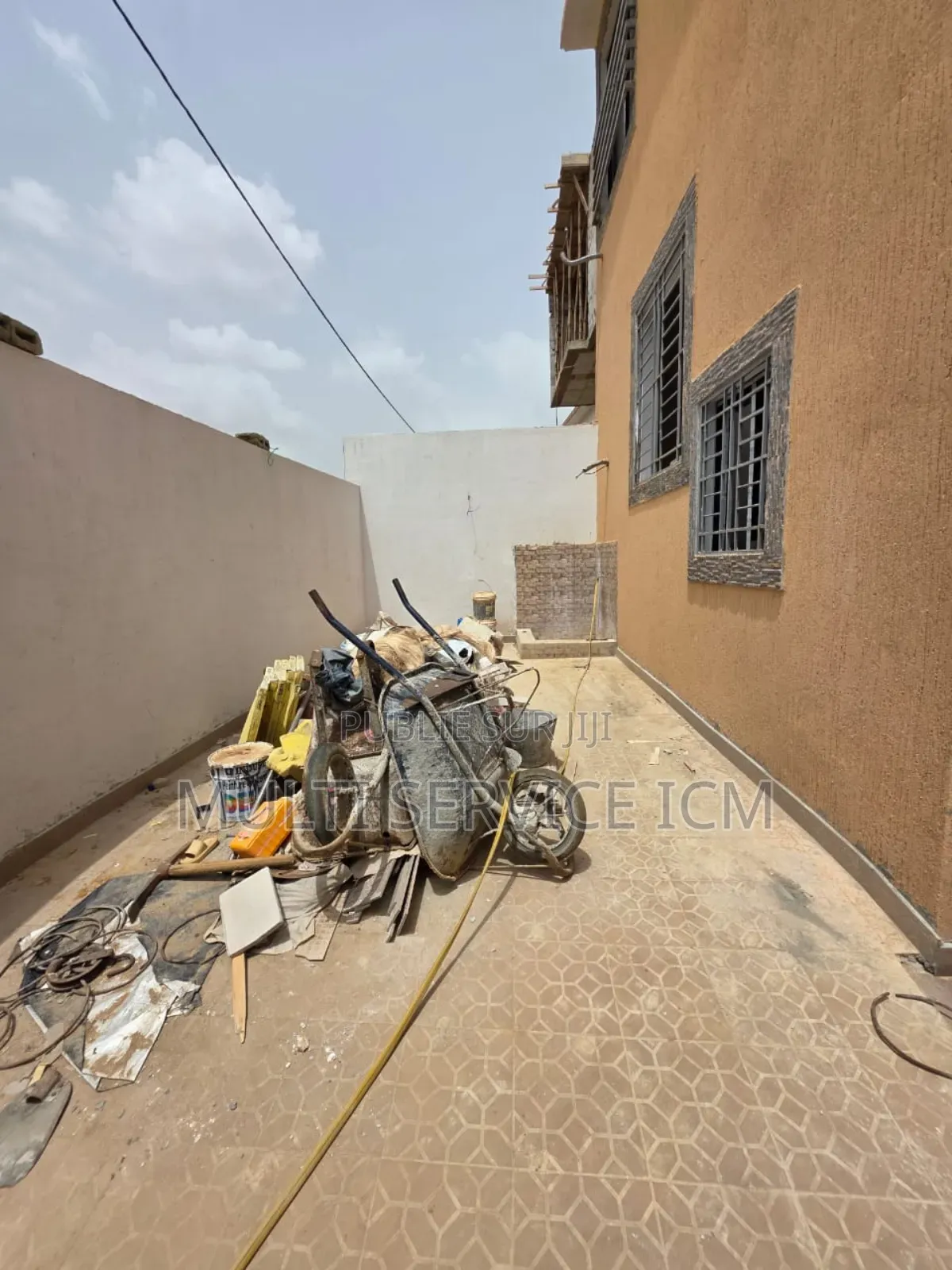 Furnished 4chbre Duplex dans Ismael Coulibaly, Bingerville à Vendre