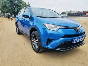 Toyota RAV4 LE AWD (2.5L 4cyl 6A) 2016 Bleu
