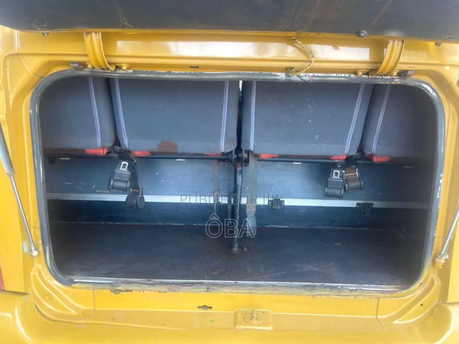 Nouveau Hyundai County 2013 Jaune