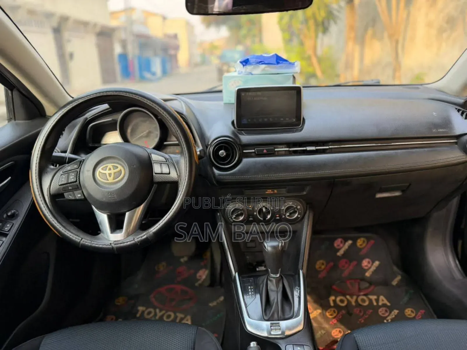 Toyota Yaris 2017 Noir