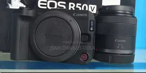 Canon Eos R50v Rf-S 14-30mm F4