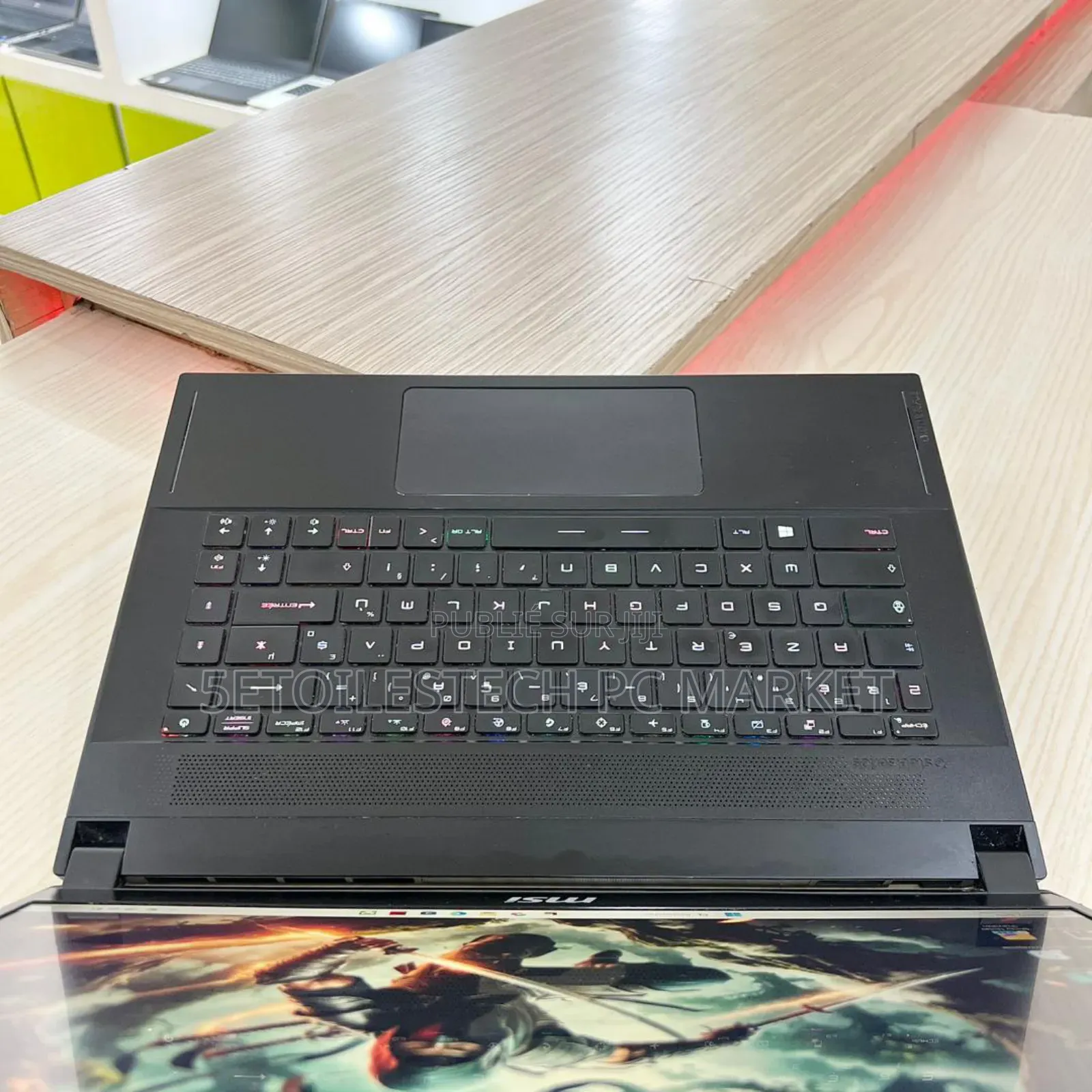 Nouveau MSI GS63VR 7RF Stealth Pro 16GB Intel Core i7 SSD 1T