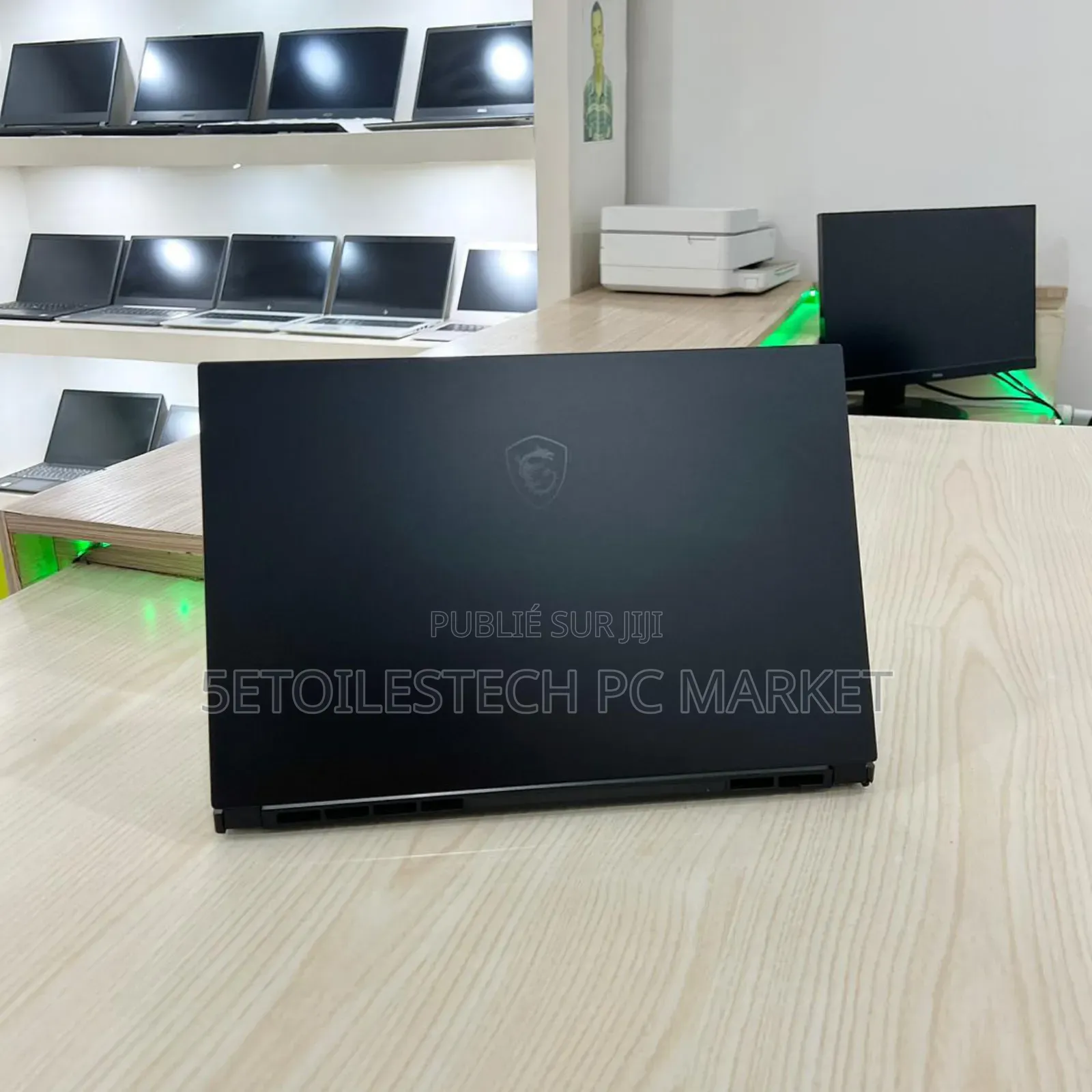 Nouveau MSI GS63VR 7RF Stealth Pro 16GB Intel Core i7 SSD 1T