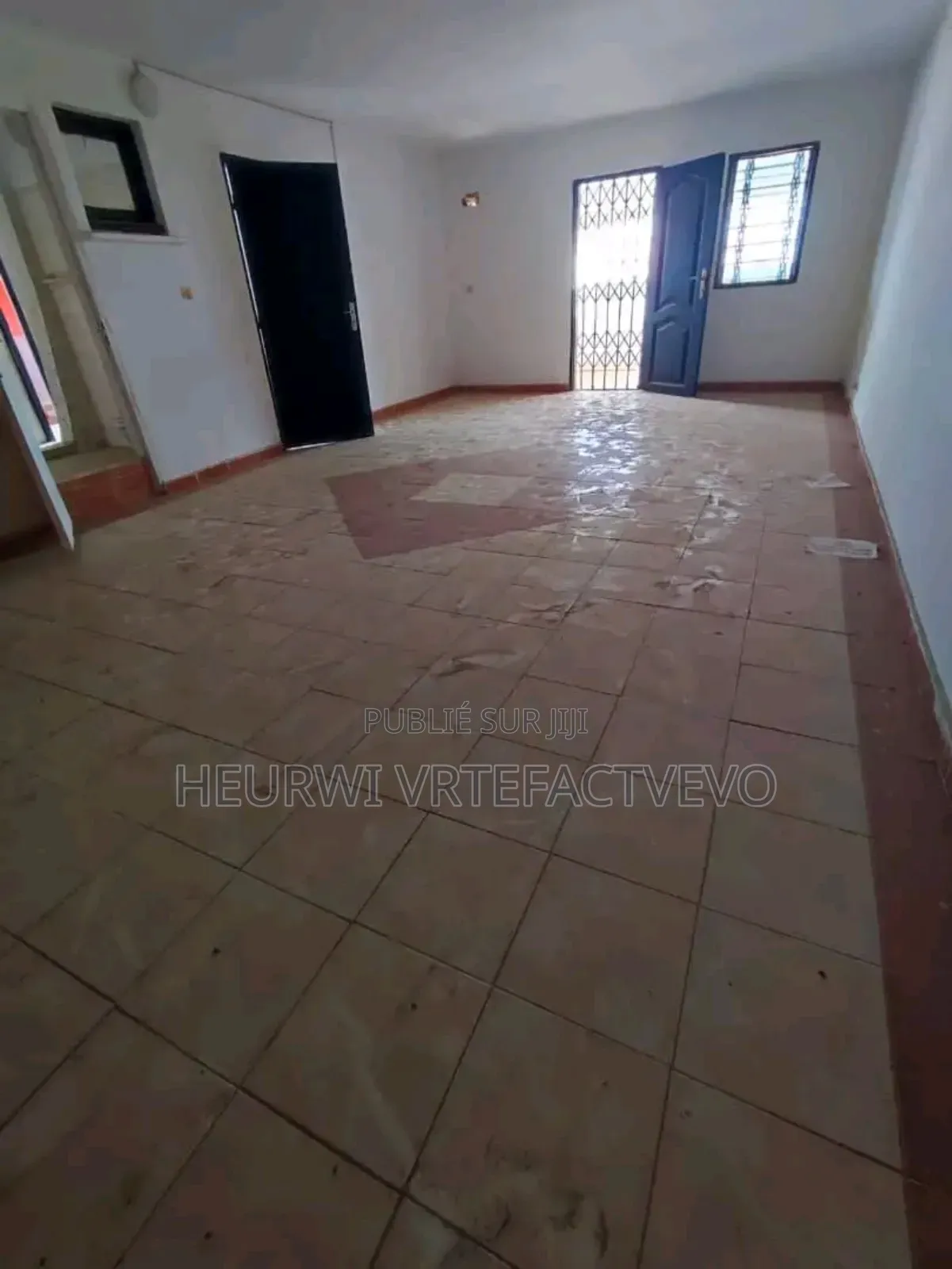 8chbre Duplex dans Cocody Angre Soleil à Vendre