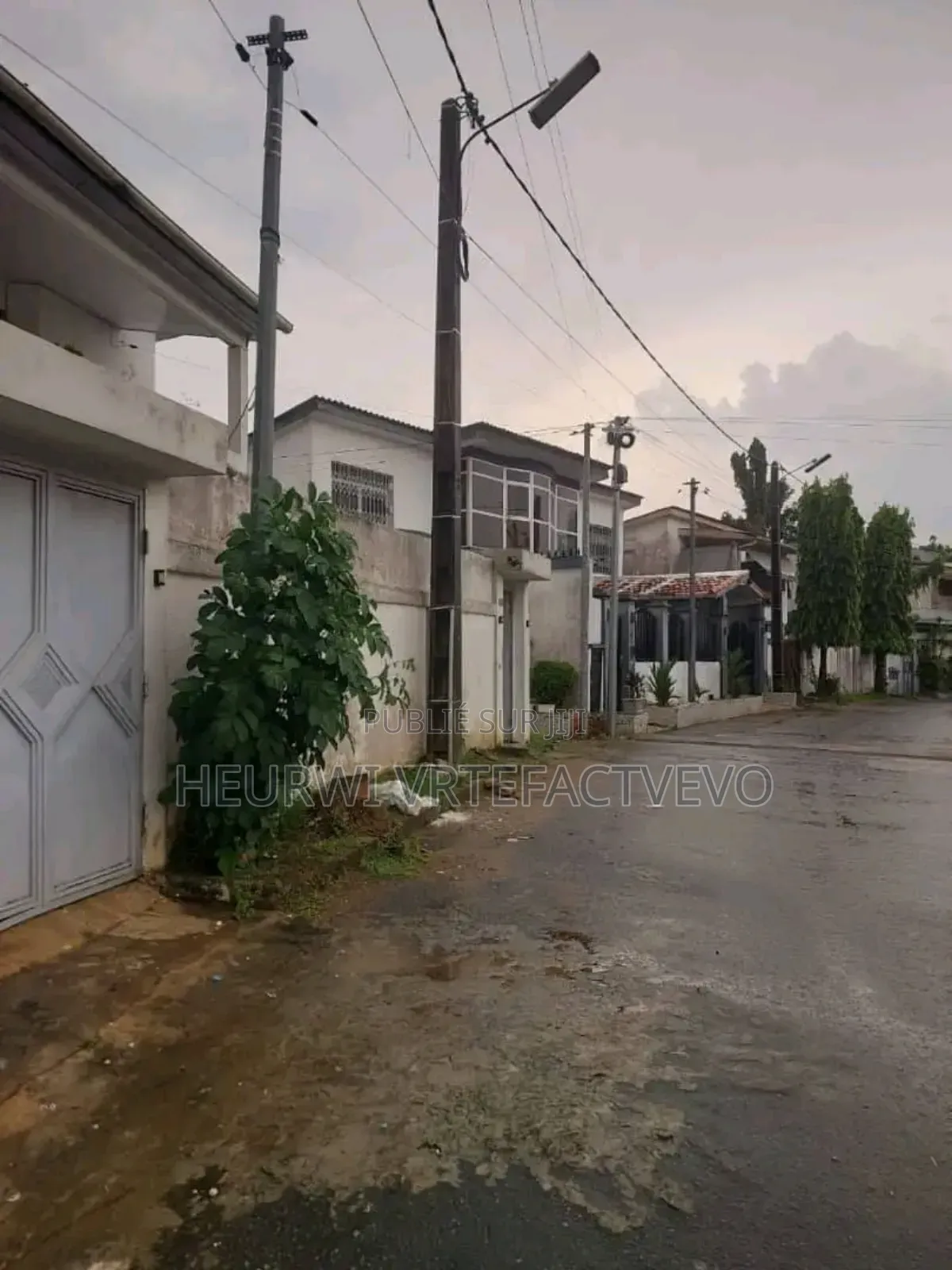 3chbre Duplex dans Riviera Palmeraie, Cocody à Vendre