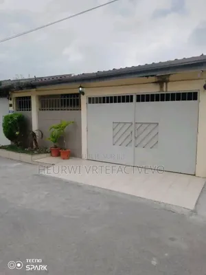 7chbre Duplex dans Palmeraie, Cocody à Vendre