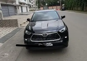 Toyota Highlander 2022 Noir