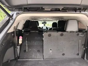 Toyota Highlander 2022 Noir