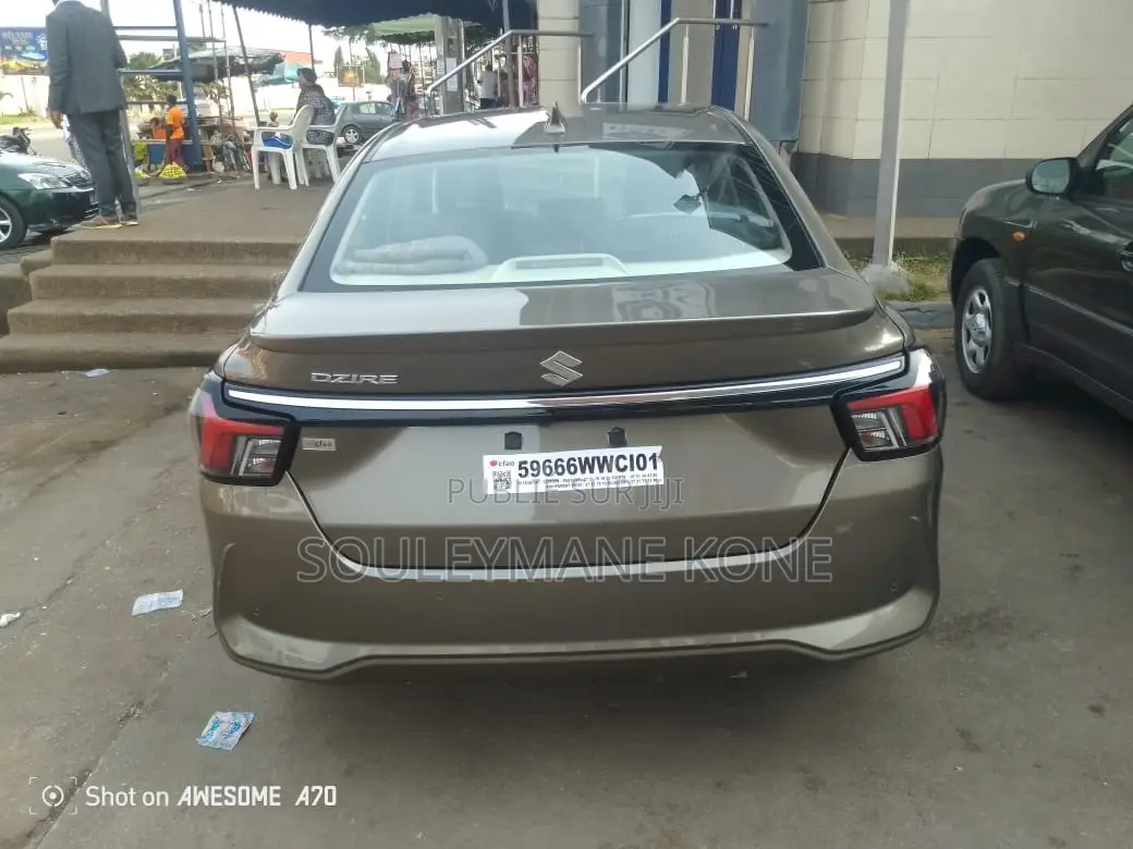 Suzuki Dzire 2025 Gris